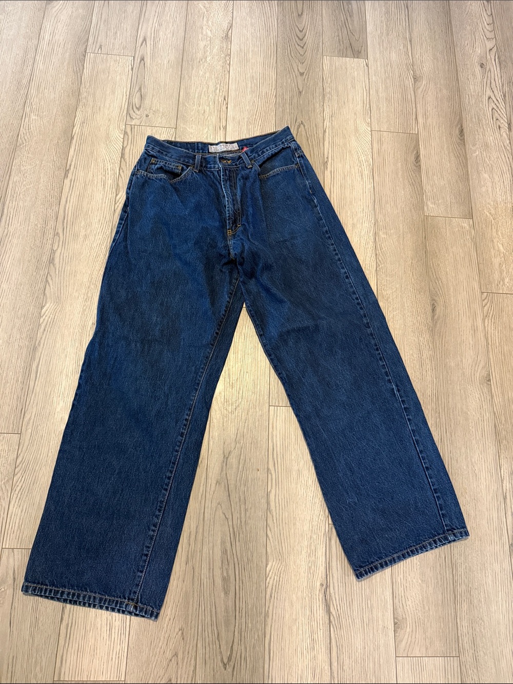Men's size 32 x 32 Denim Jeans in excellent used condition